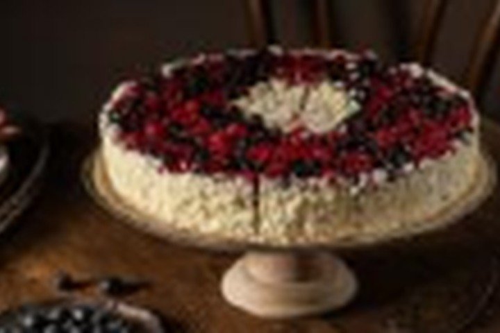 Berry Hibiscus Cake